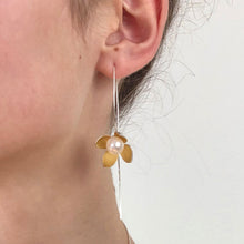Load image into Gallery viewer, Dogwood Maya Earrings