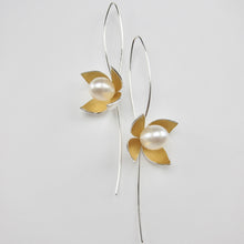 Load image into Gallery viewer, Dogwood Maya Earrings