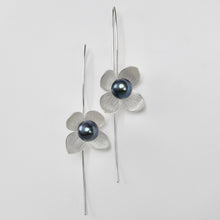 Load image into Gallery viewer, Dogwood Maya Earrings