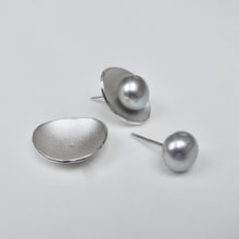 Load image into Gallery viewer, Jacket Earrings